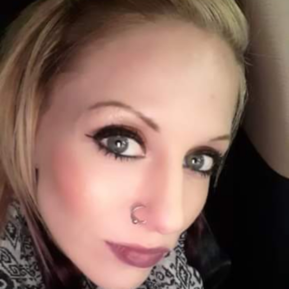 Meet your Posher, Samantha - Picture 2 of 6